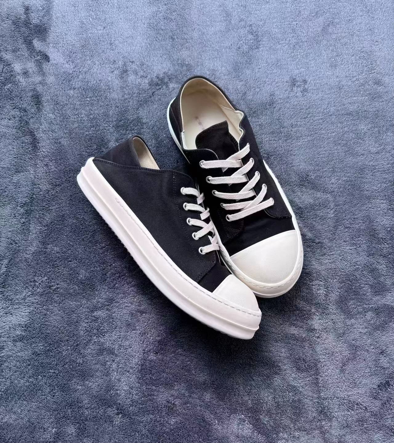 Rick Owens Rick Owens Black Lowtop Sneakers 42 Men Size US 9 / EU 42 - 1 Thumbnail