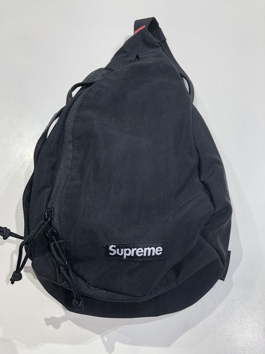 Supreme sling bag store fw20