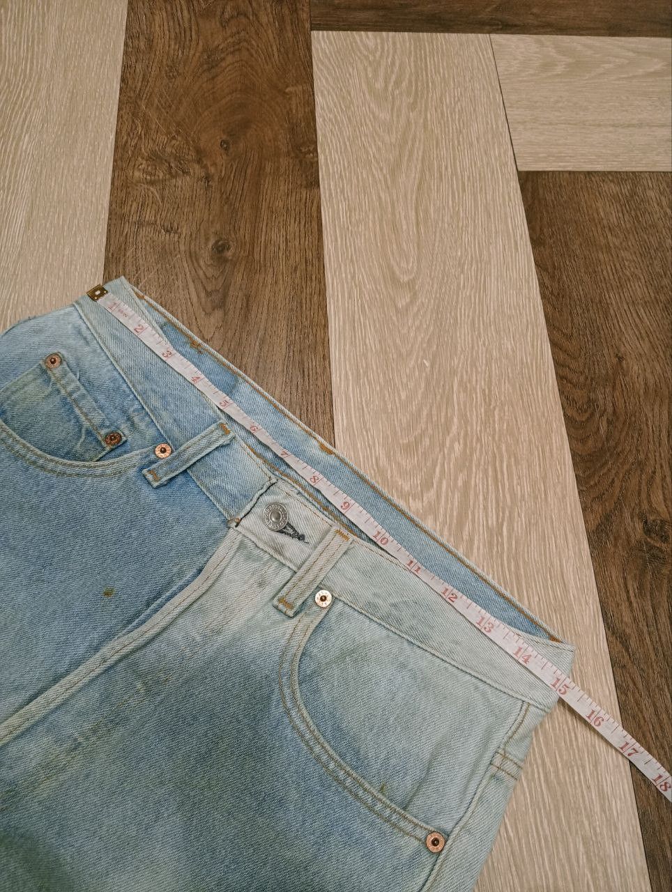 Levi's Vintage Clothing LEVIS VINTAGE CLOTHING 501 BLEACH JEANS Size US 32 / EU 48 - 15 Thumbnail