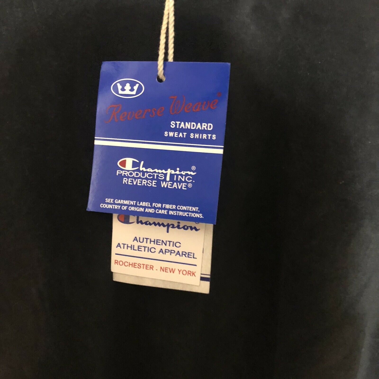 Champion Champion Velour Logo Tape Cropped Sweatshirt Women's XL Size XL / US 12-14 / IT 48-50 - 3 Thumbnail