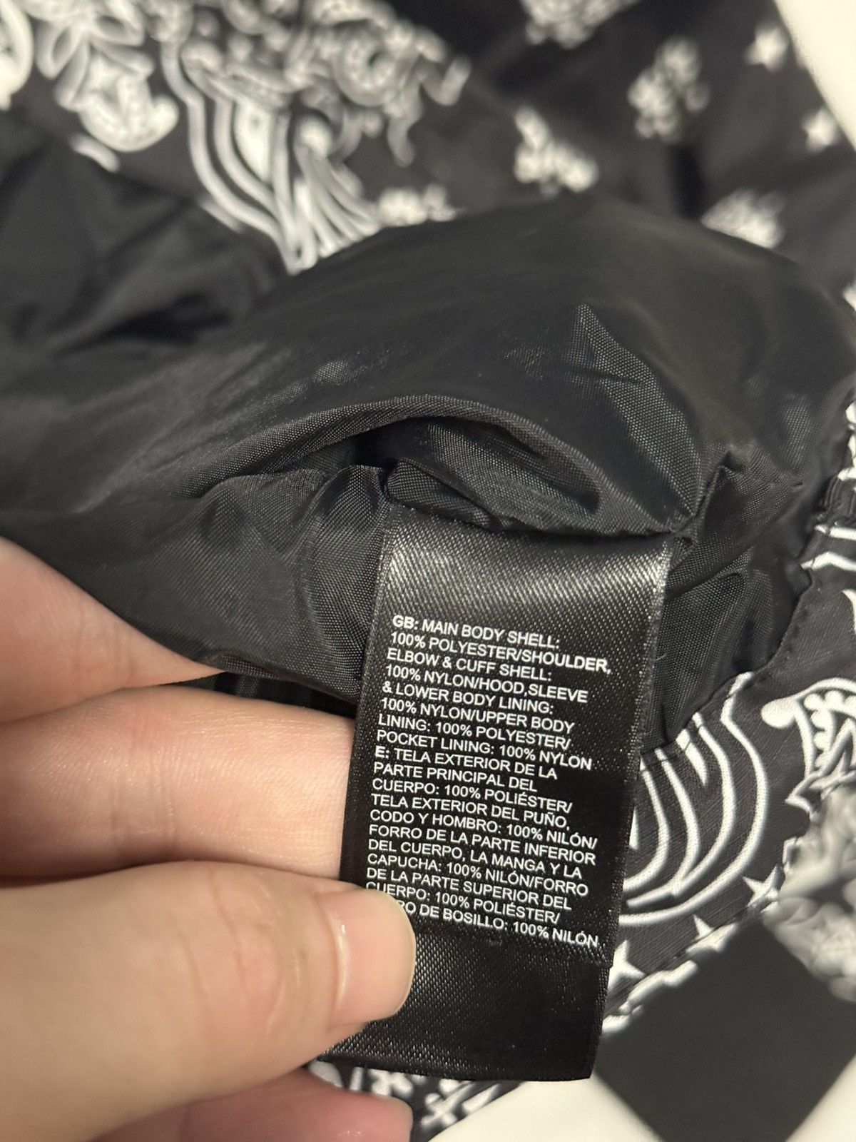 Supreme × The North Face Supreme north face tnf black bandana paisley mountain Jacket Size US M / EU 48-50 / 2 - 5 Thumbnail