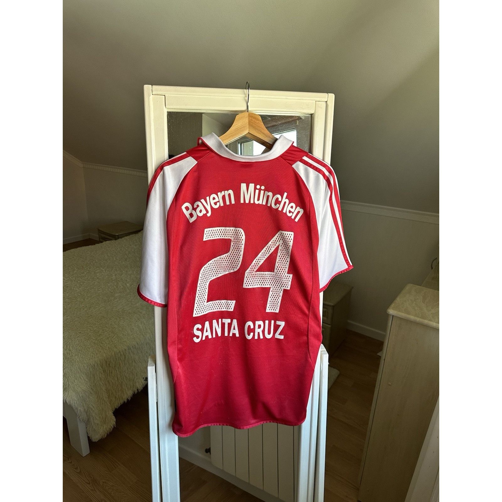 Adidas Bayern Munich 2004-05 Home Shirt (M) (Santa Cruz 24) Size US M / EU 48-50 / 2 - 12 Thumbnail