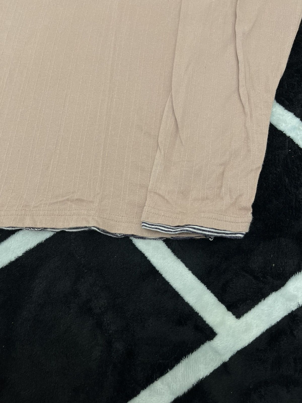 GOA Vintage Layered Henley LS Shirt Dusty Rose Striped Detail Size US XL / EU 56 / 4 - 7 Thumbnail