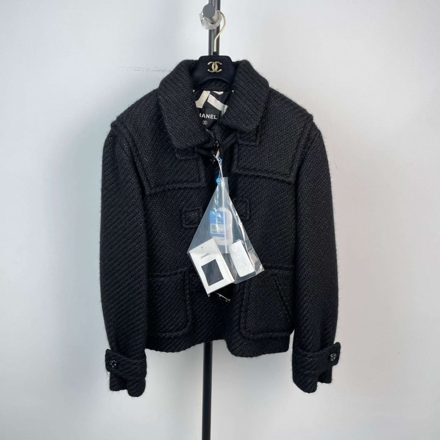 Chanel Chanel 21B Black Horn Button Hooded Tweed Coat Size S / US 4 / IT 40 - 1 Thumbnail