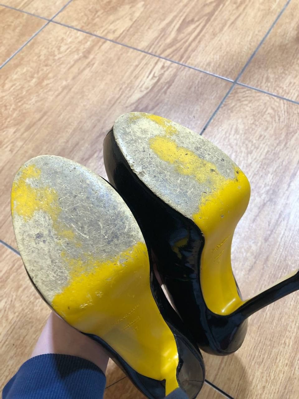 Yves Saint Laurent YVES SAINT LAURENT BLACK PATENT PUMP PEEP TOE HEELS Size US 7 / IT 37 - 13 Thumbnail