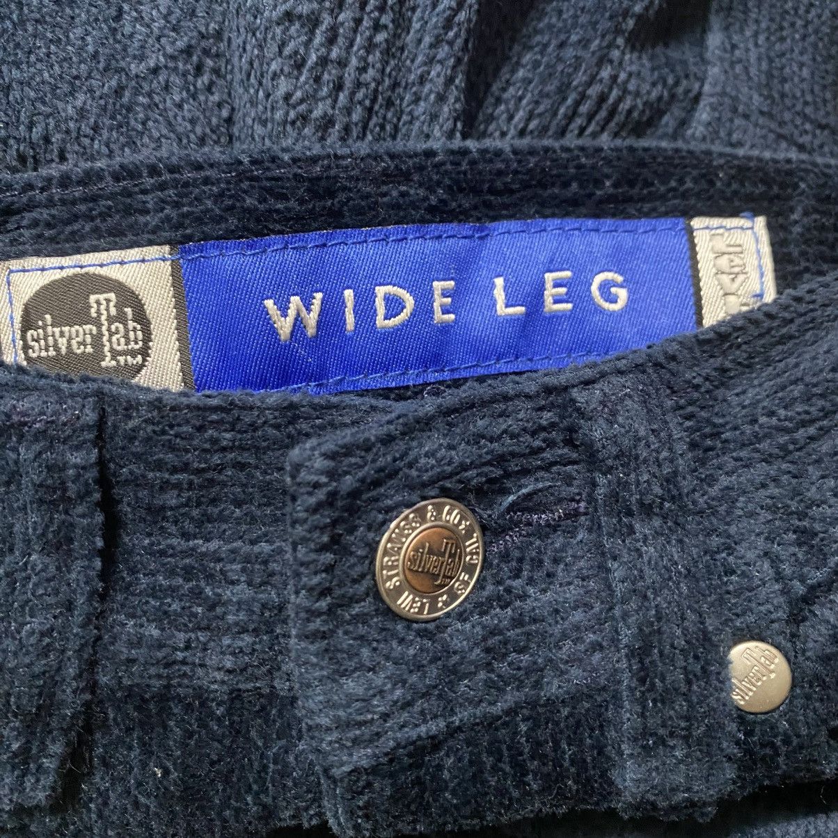 Levi's Levi's Silvertab Wide Leg Corduroy Pants Size US 29 - 17 Thumbnail