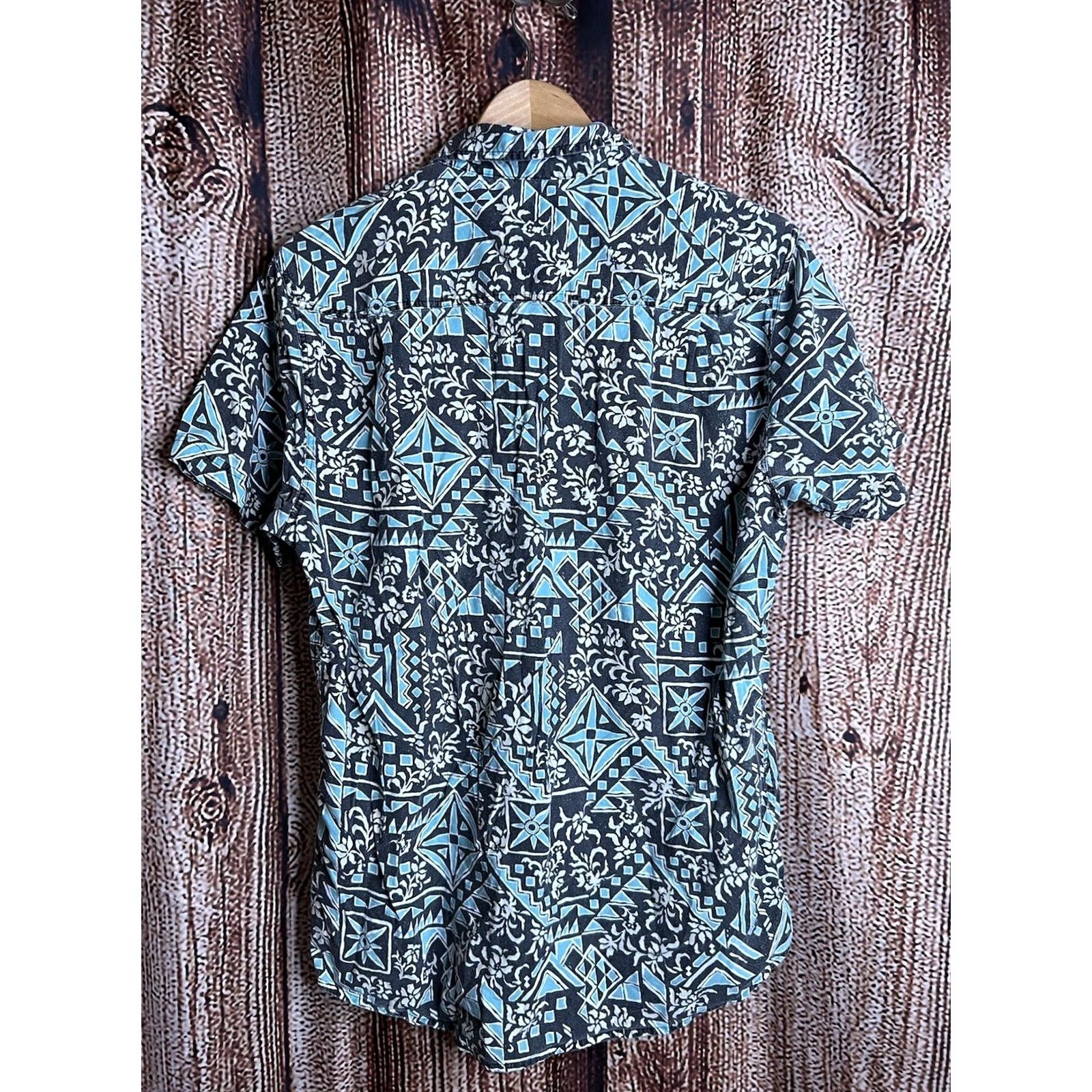 O'Neill O'Neill Short Sleeve Button-Up Shirt Gray Blue Size Medium Mens Cotton Floral Pattern Beach 90s? Size US M / EU 48-50 / 2 - 3 Thumbnail