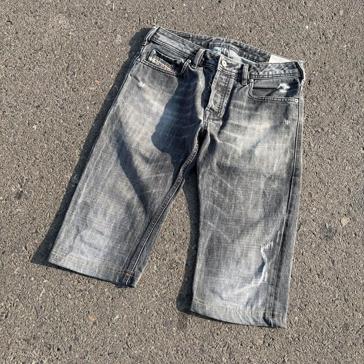 Diesel ❌SOLD❌Diesel Grey Distressed Denim Shorts Made in Italy Size US 30 / EU 46 - 8 Thumbnail