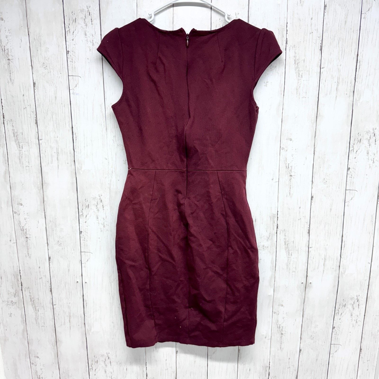 Other Lulus Dress Size Medium Short Sleeve Mini Zip Back Maroon Size M / US 6-8 / IT 42-44 - 8 Thumbnail
