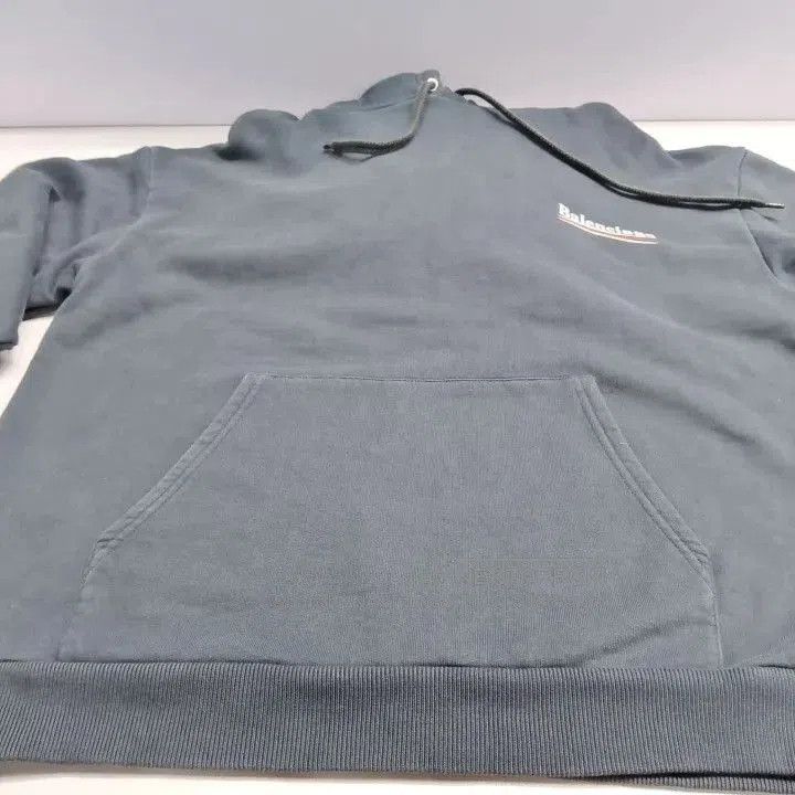 Balenciaga Balenciaga Logo Pullover Hoodie in Navy Blue. Size US L / EU 52-54 / 3 - 7 Thumbnail