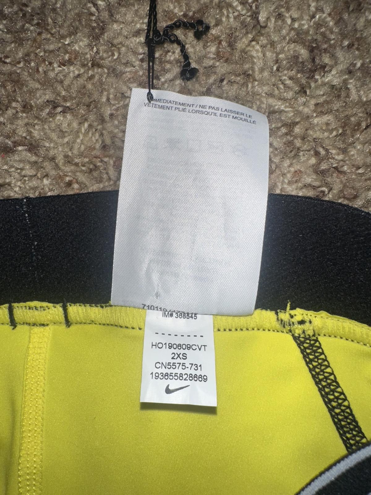 Nike OFF-WHITE x Nike Women's Training Shorts Opti Yellow Size 25" / US 0 / IT 36 - 12 Thumbnail