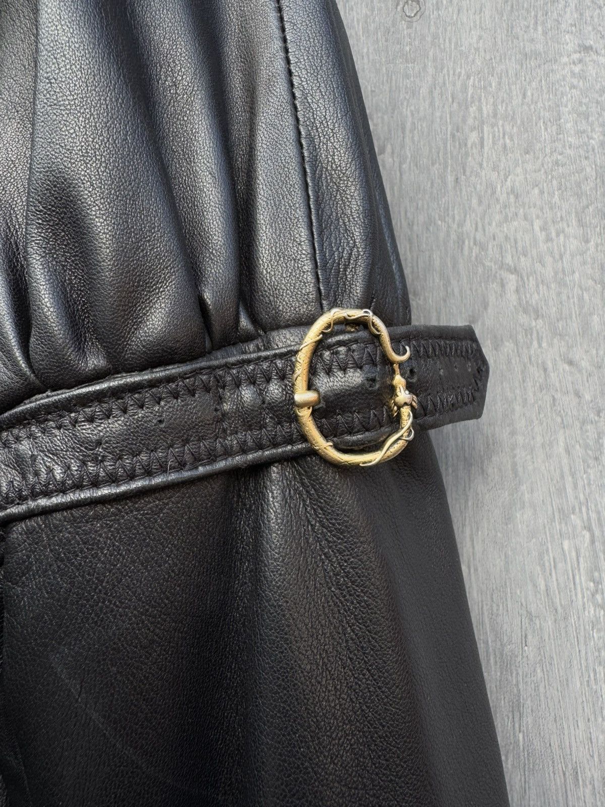 Roberto Cavalli Roberto Cavalli Vintage Leather Jacket Size 44 Size M / US 6-8 / IT 42-44 - 4 Thumbnail