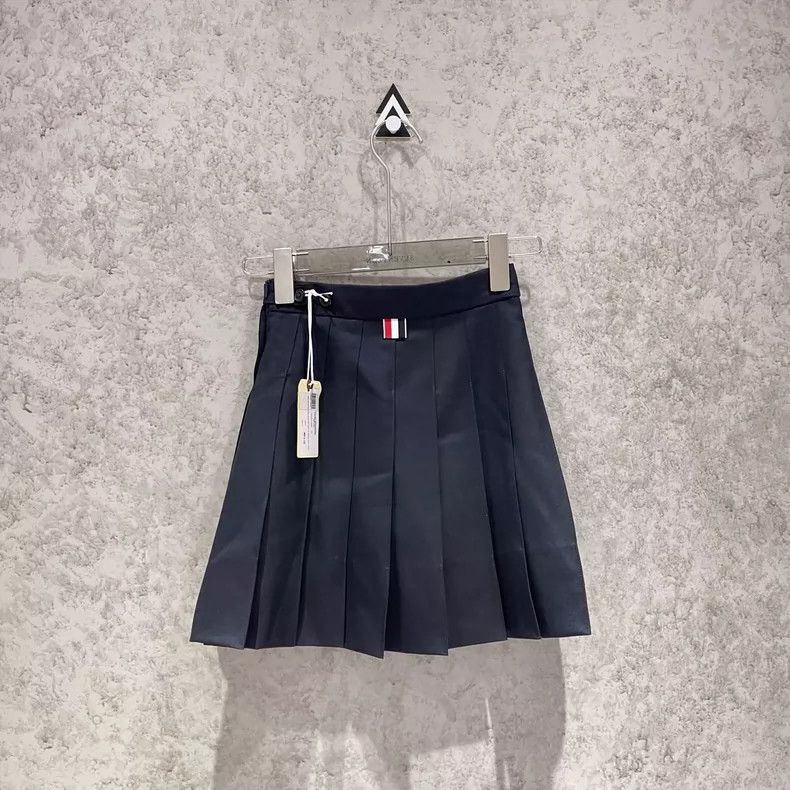 Thom Browne Thom Browne Blue Navy pleated skirt with stripes Size 27" / US 4 / IT 40 - 1 Thumbnail