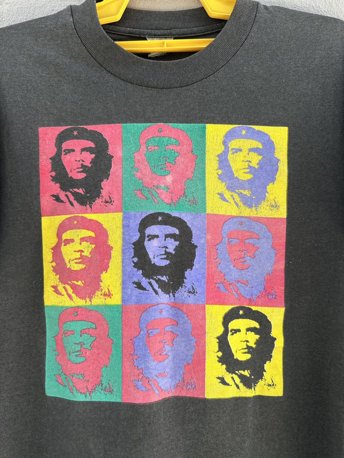 Band Tees Thrashed Vintage 90s Mosquitohead Che Guevara Andy Warhol T Size US S / EU 44-46 / 1 - 2 Thumbnail