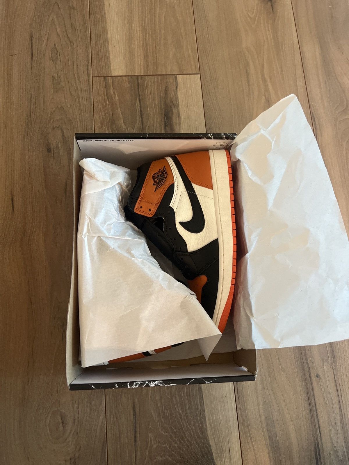 Jordan Brand Shattered Backboard jordan 1 Size US 9.5 / EU 42-43 - 2 Thumbnail