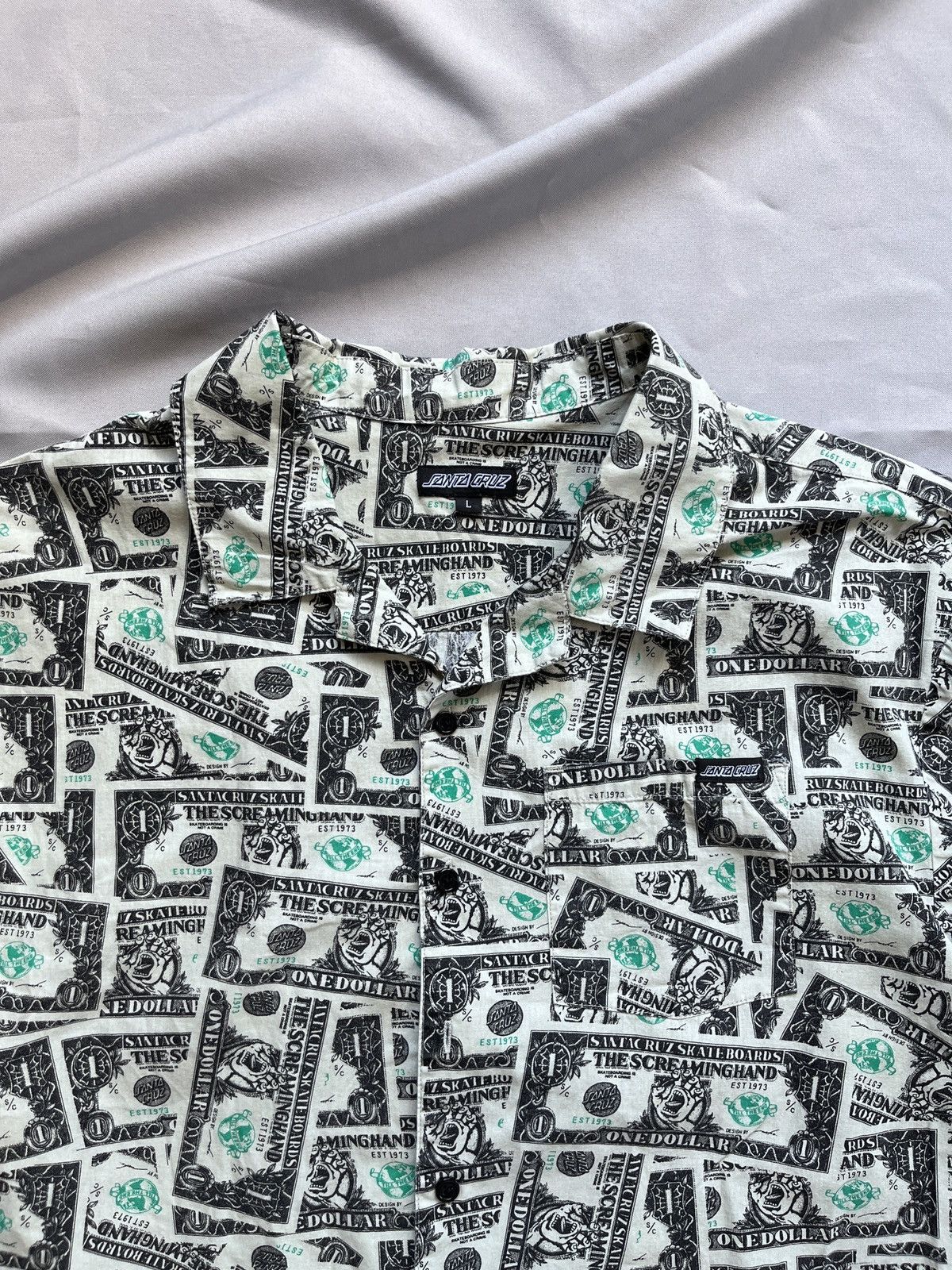 Santa Cruz Skateboards Santa Cruz Mako Dollar Screaming Hand Short Sleeve Shirt Size US L / EU 52-54 / 3 - 6 Thumbnail