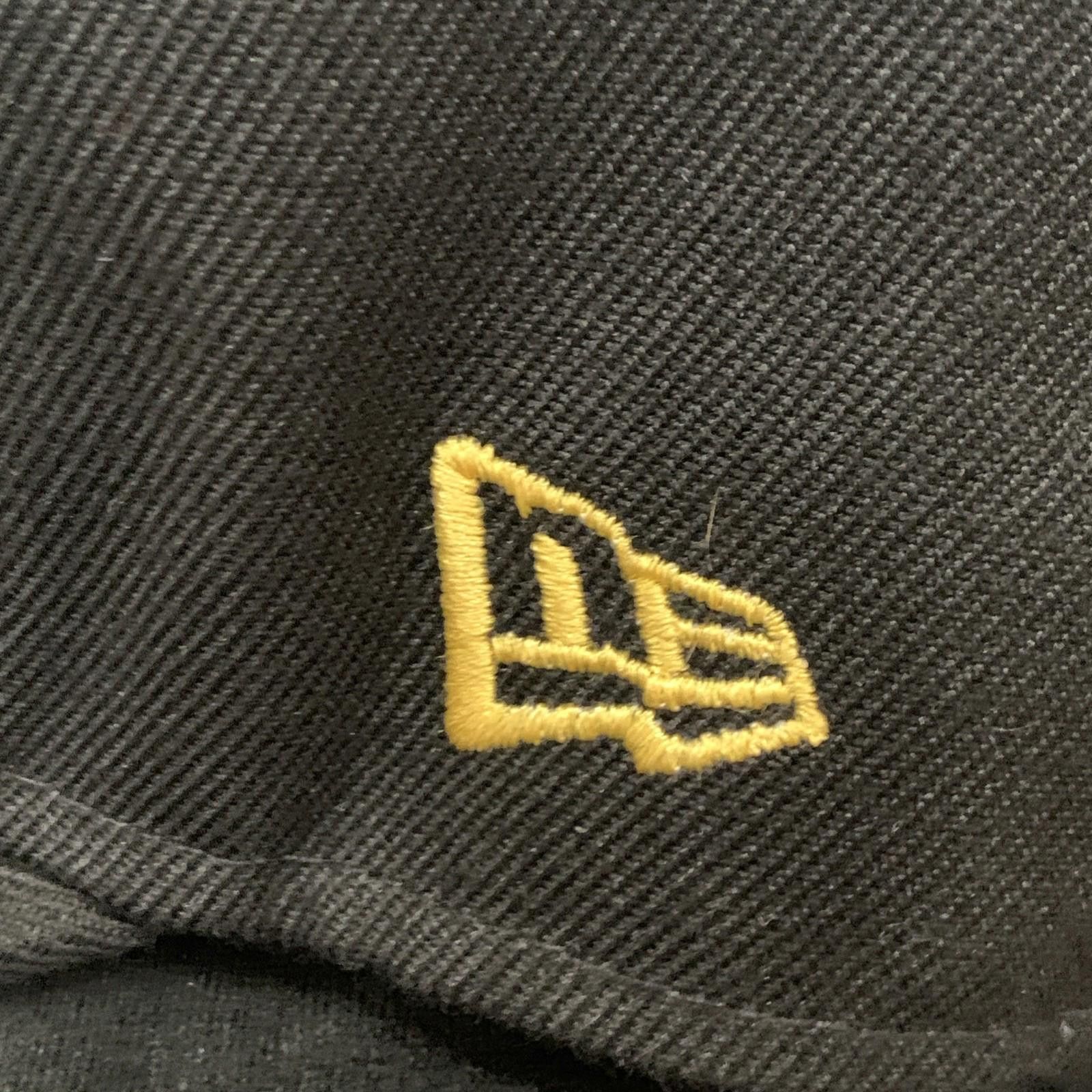 DC Comics Batman Joker Split Logo New Era 59FIFTY Fitted 7 3/8 Limited Size ONE SIZE - 5 Thumbnail