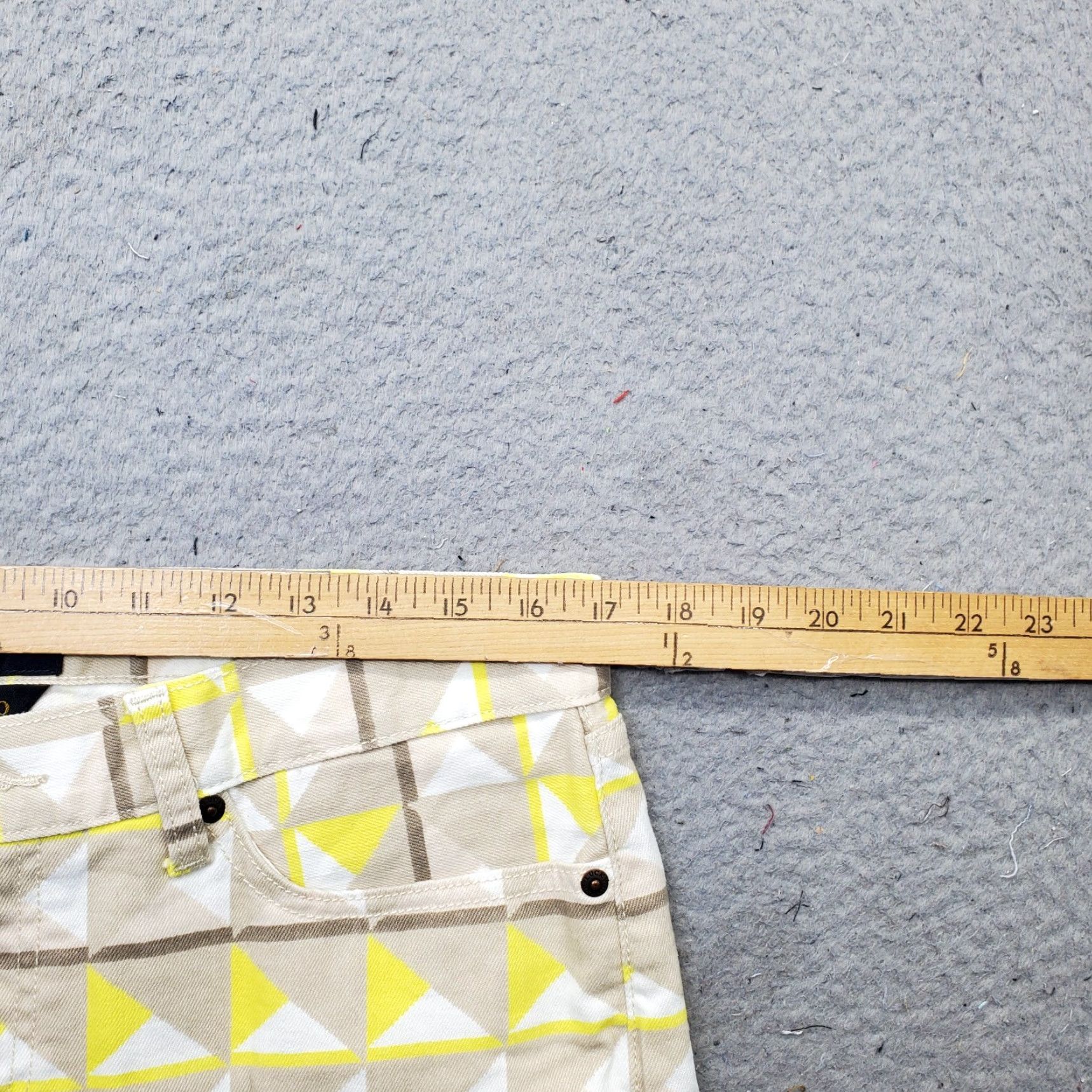 Lucky Brand Lucky Brand Riley Shorts Womens 10 Geometric Summer Comfort Fit Denim 5-Pocket Casual Travel White? Size 32" / US 10 / IT 46 - 5 Thumbnail
