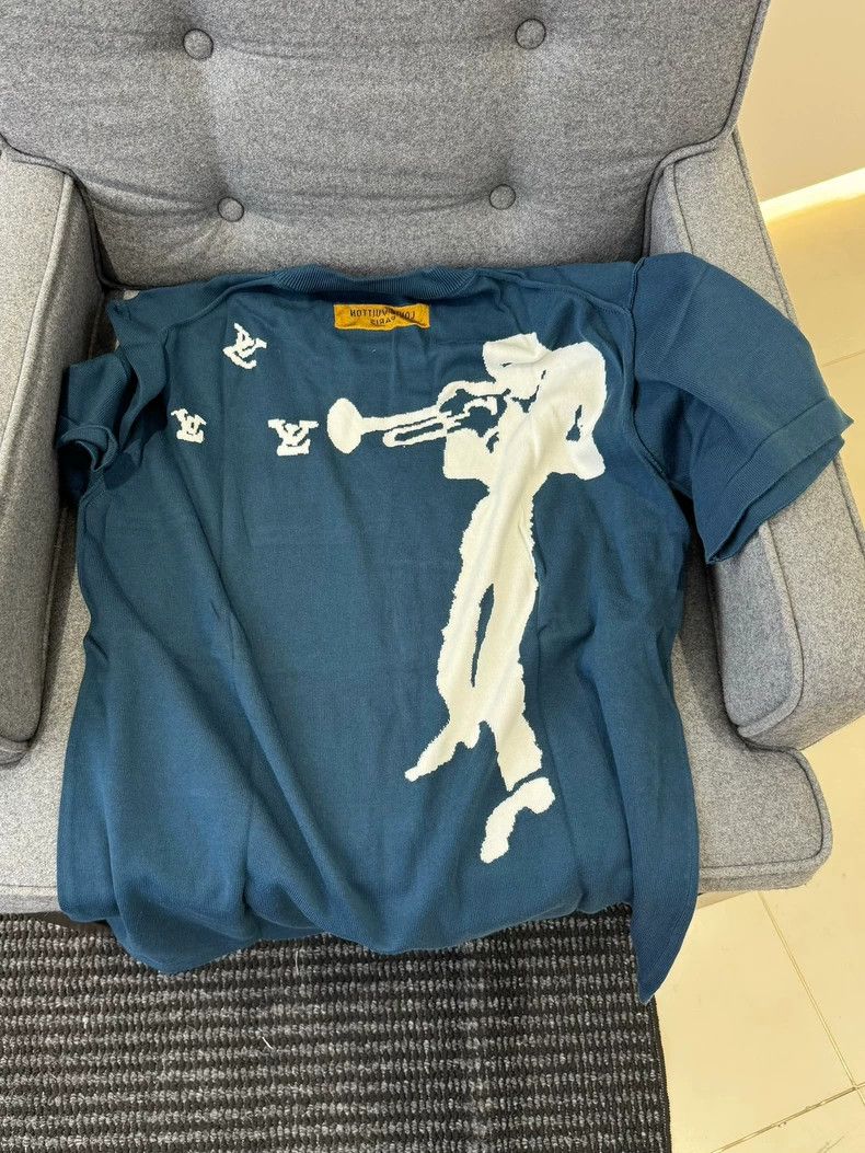 Louis Vuitton Louis Vuitton short sleeves Size US L / EU 52-54 / 3 - 2 Thumbnail