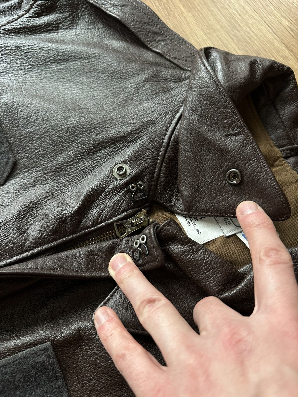 Genuine Leather Vintage A-2 WWII US Army Leather Flight Jacket Size US S / EU 44-46 / 1 - 9 Thumbnail