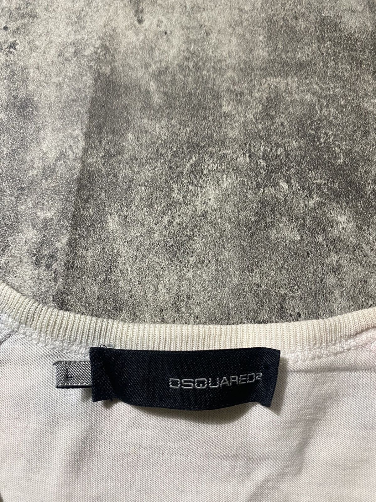 Dsquared2 × Vintage Dsquared Y2k Tshirt Size US L / EU 52-54 / 3 - 4 Thumbnail