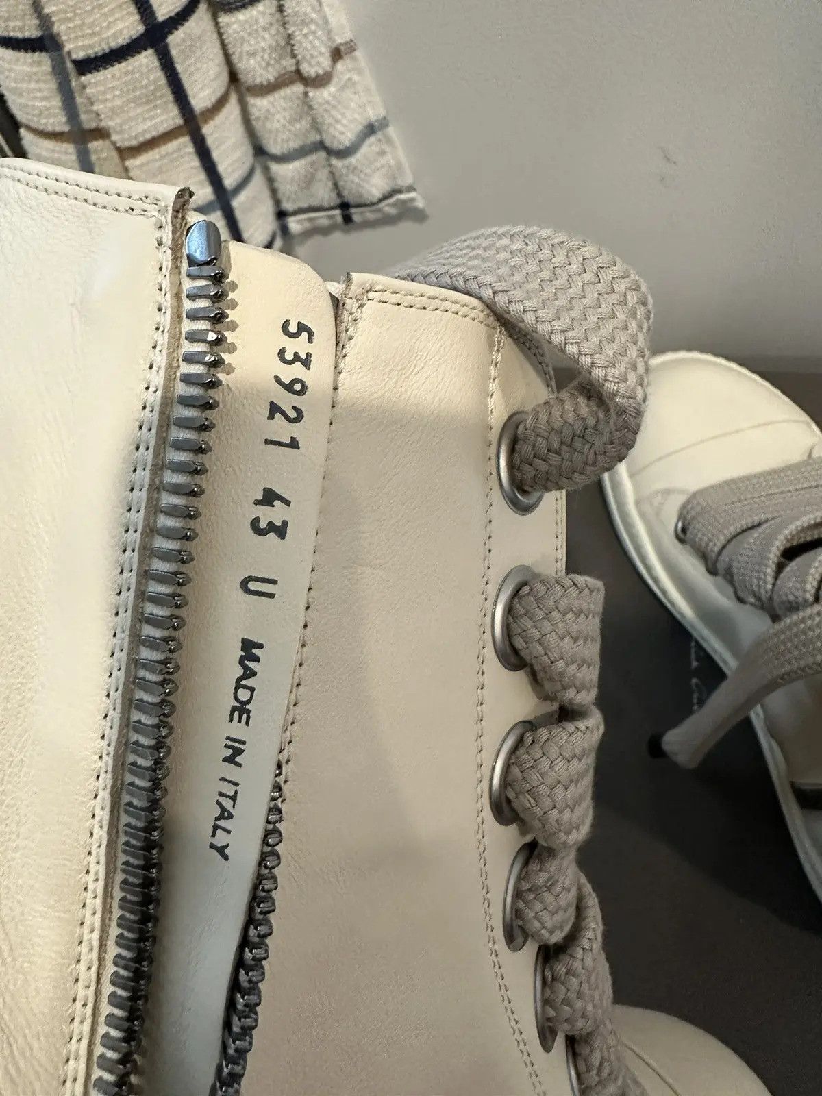 Rick Owens Rick owens leather jumbo lace Ramones High Milk Size 43 Size US 10 / EU 43 - 6 Thumbnail