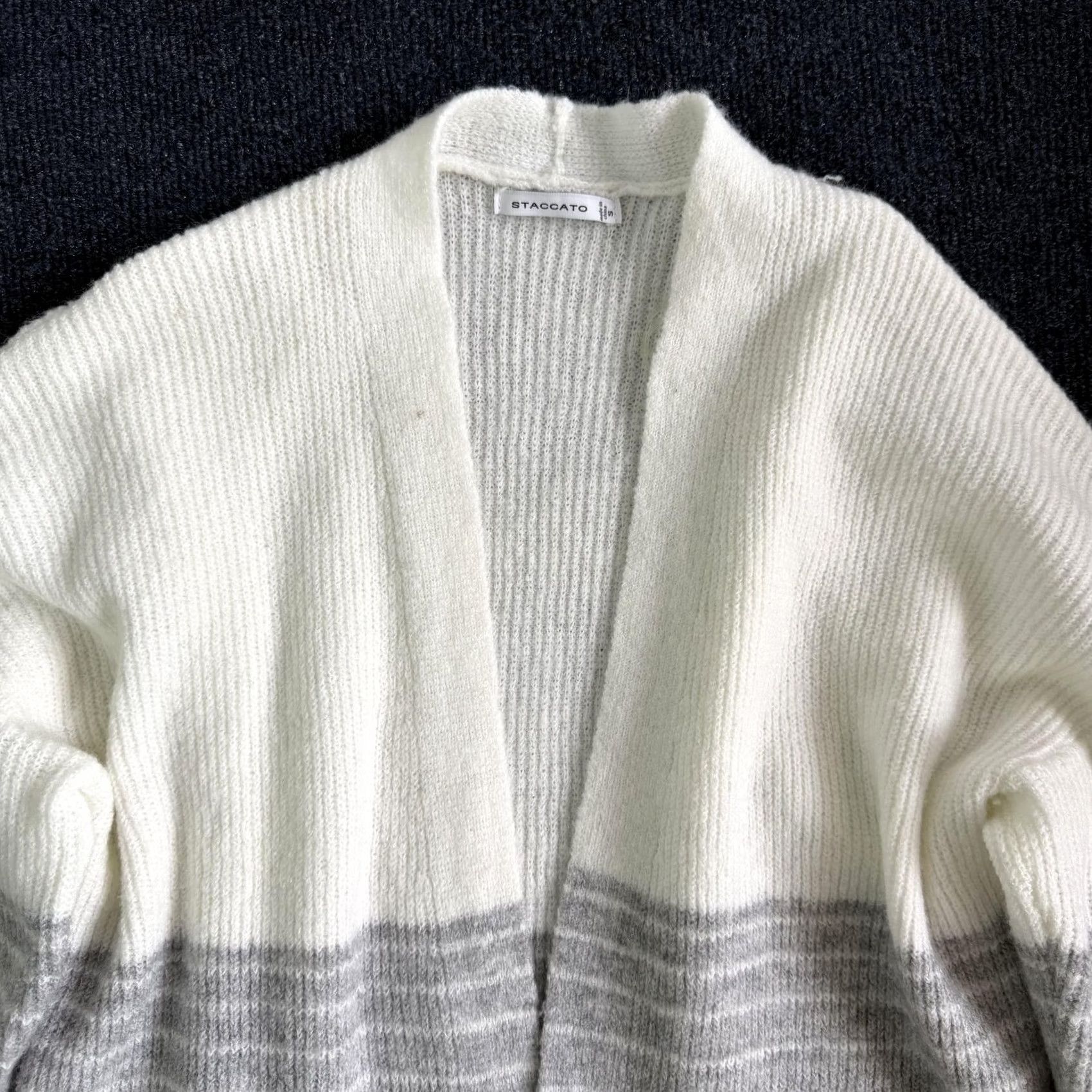 Vintage STACCATO Cardigan Sweater Womens Small Gray V Neck Striped Open Front Pockets Size S / US 4 / IT 40 - 2 Thumbnail