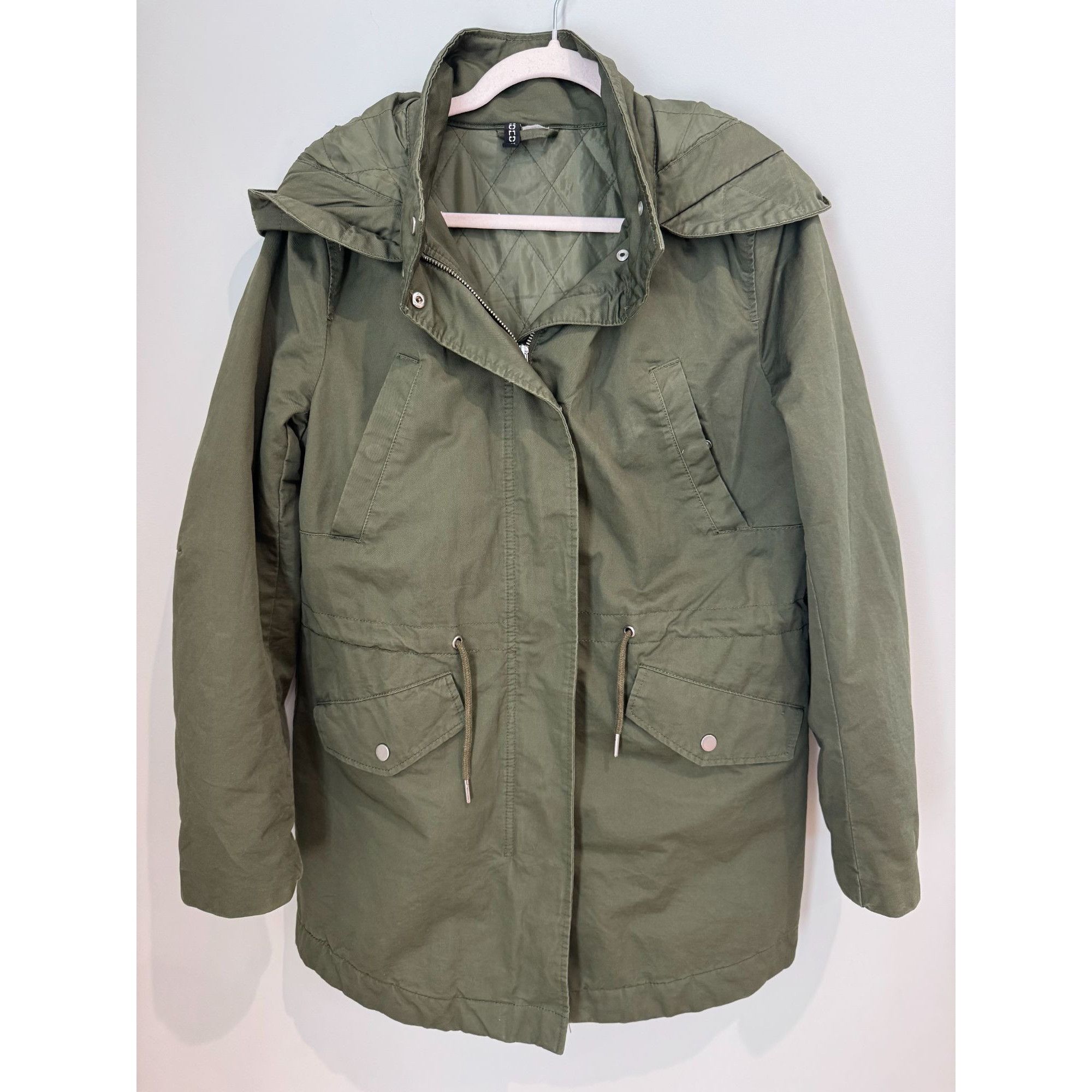 H&M Women's Divided by H&M hooded utility jacket, size medium Size M / US 6-8 / IT 42-44 - 3 Thumbnail