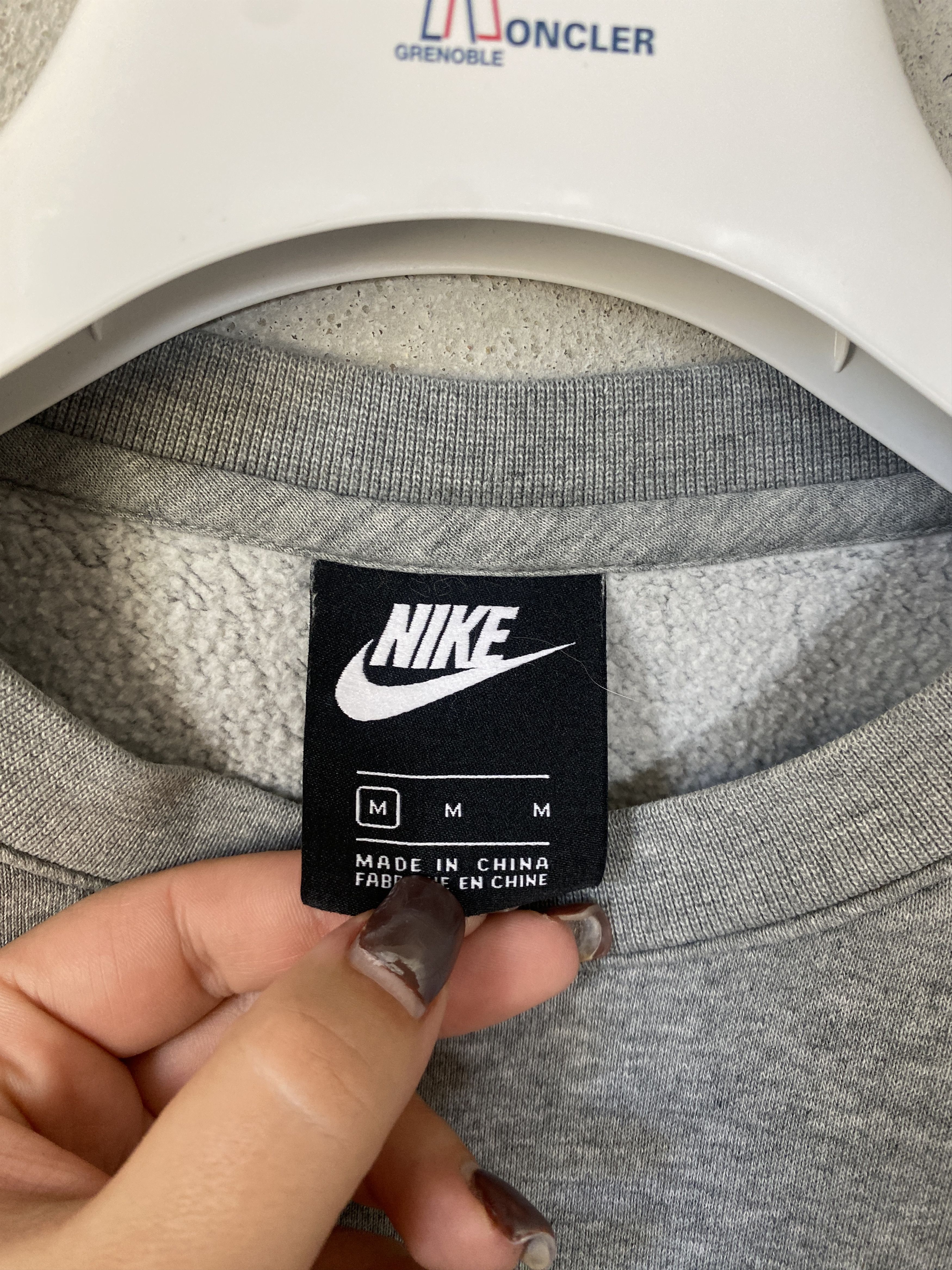 Nike Nike small logo swoosh sweatshirt crewneck skate rap Size US M / EU 48-50 / 2 - 3 Thumbnail