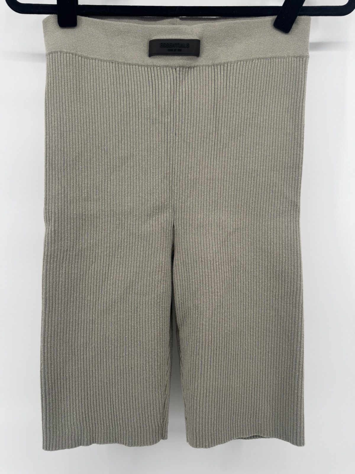 Essentials Fear Of God Essentials Rib Bike Short size large Size 34" / US 12 / IT 48 - 1 Thumbnail