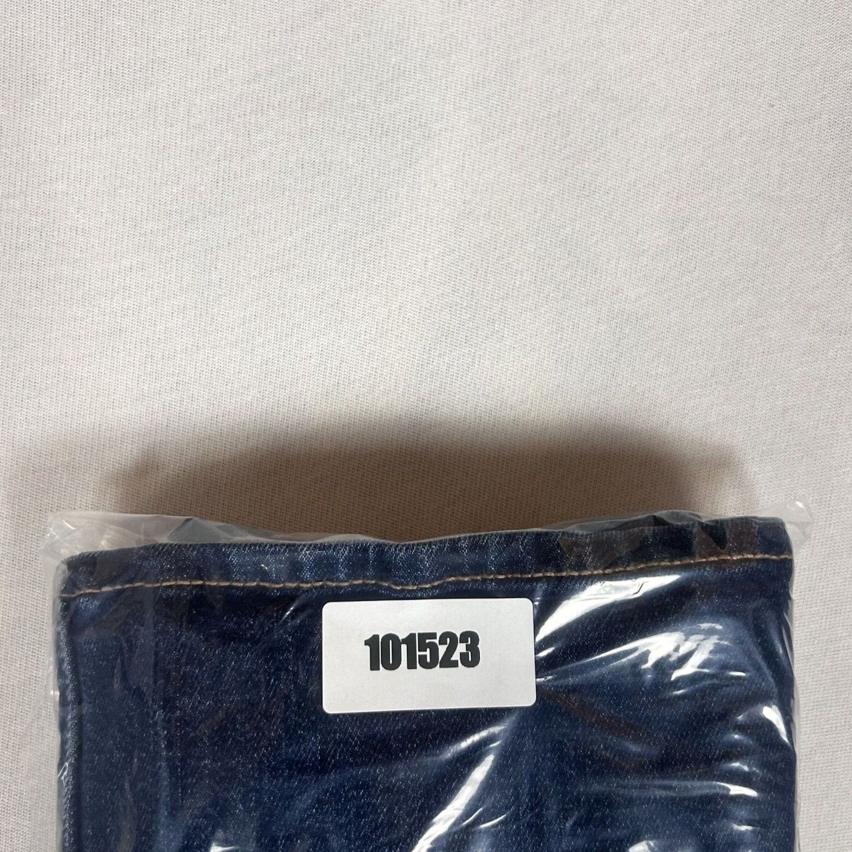Old Navy Old Navy High Rise Jean Skirt Womens Size 4 A-Line Button Medium Wash Blue Denim Size 27" / US 4 / IT 40 - 7 Thumbnail