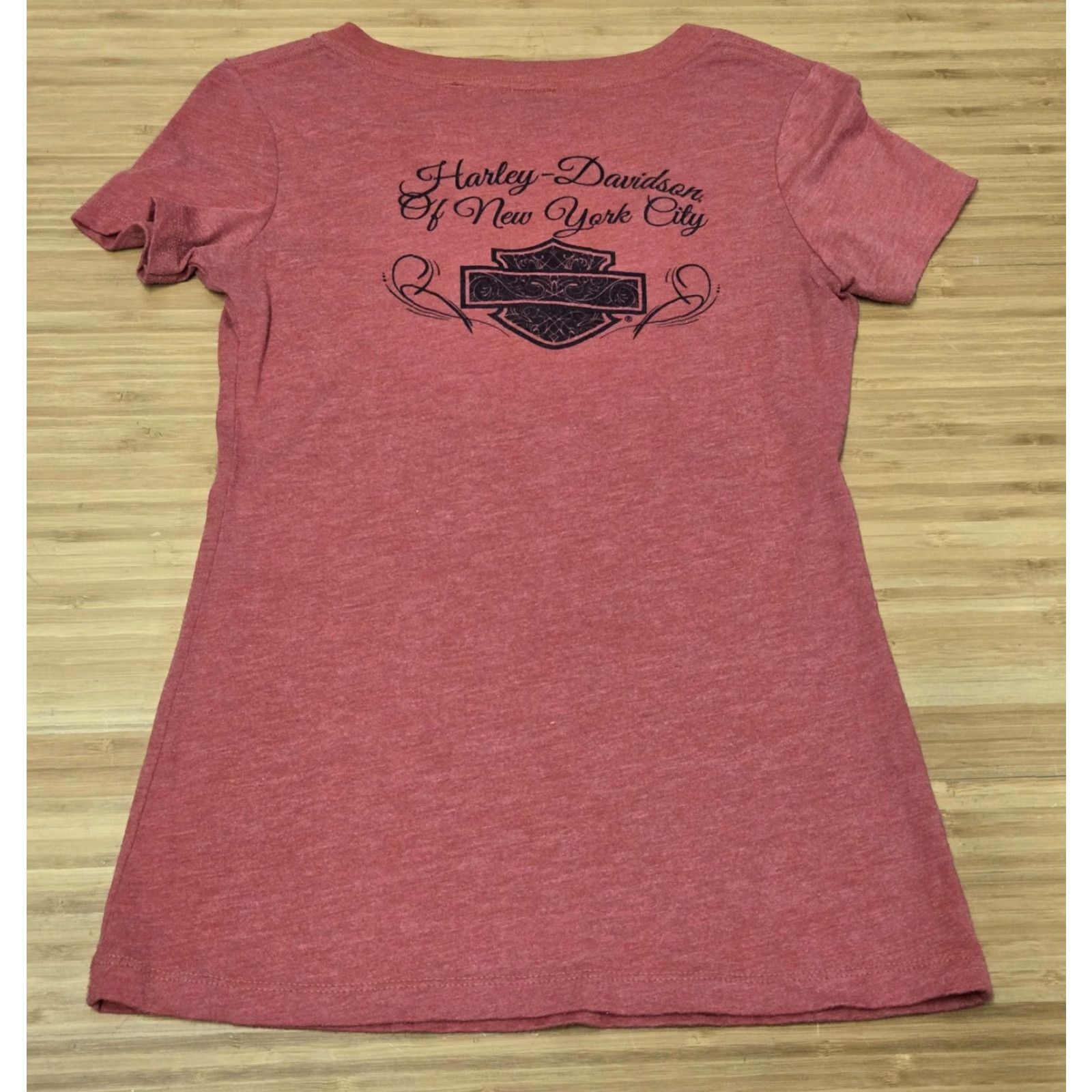 Harley Davidson Harley-Davidson Shirt Womens Small Red V Neck Motorcycles New York City Graphic V-Neck Short Sleeve Tee Womens Size S / US 4 / IT 40 - 4 Thumbnail