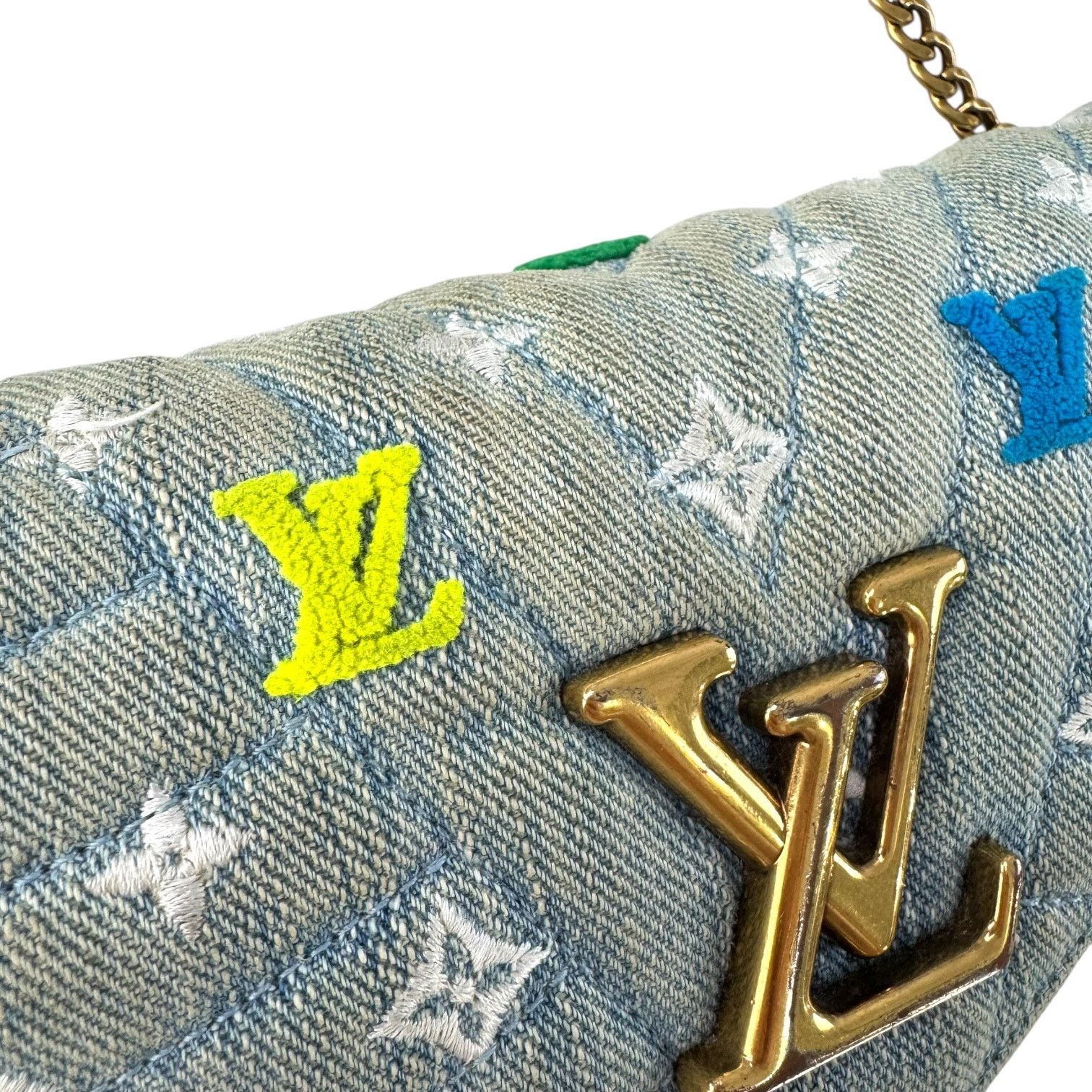 Louis Vuitton Louis Vuitton Monogram Denim New Wave Chain Pochette Size ONE SIZE - 17 Thumbnail