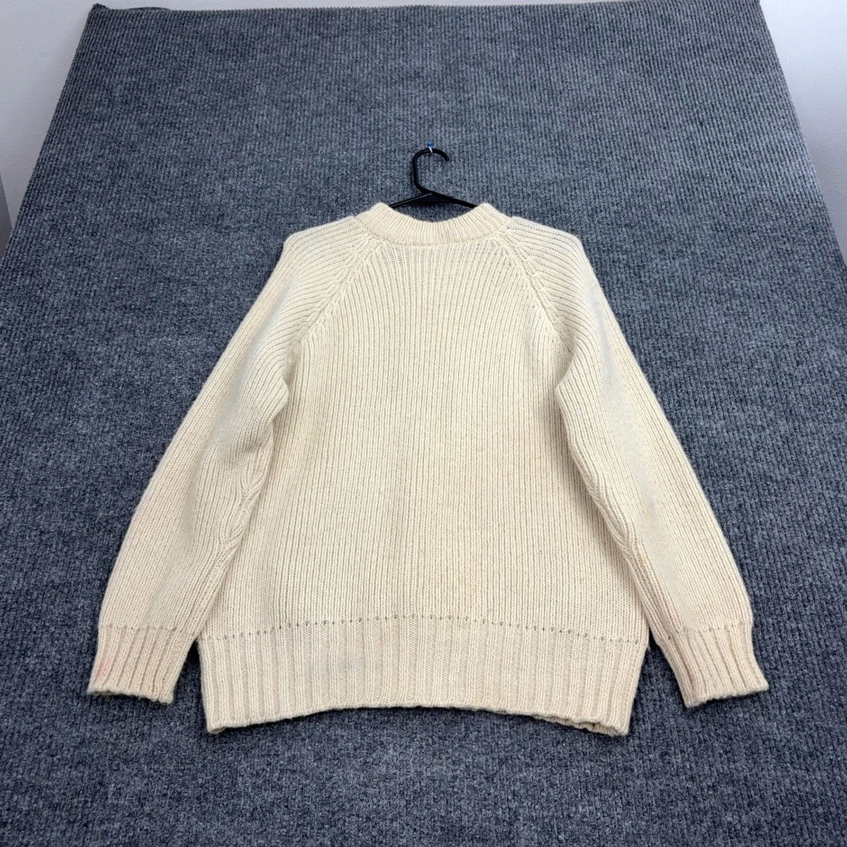 Vintage VINTAGE Peter Storm Sweater Mens L Cream Wool Crew Neck Ribbed Chunky Knit - Hand Wash Only - Classic 100% Pure Wool Size US L / EU 52-54 / 3 - 7 Thumbnail
