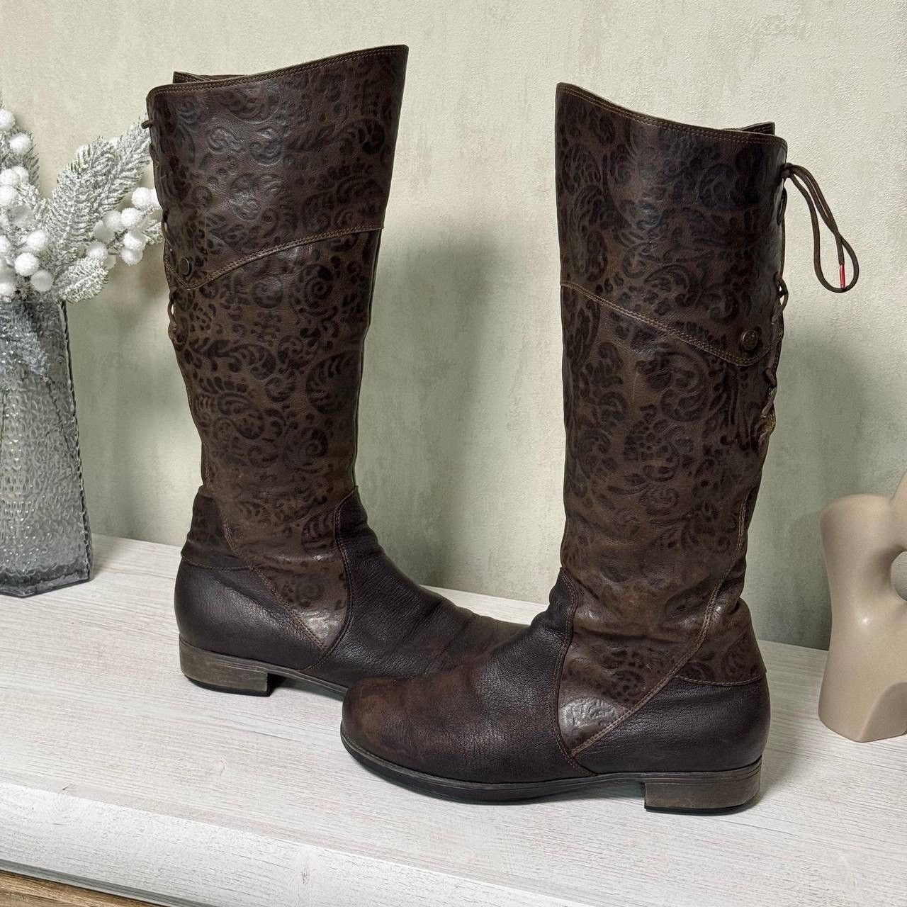 Wild Things Think brown leather boots with embossing, size 41 Size US 11 / IT 41 - 1 Thumbnail