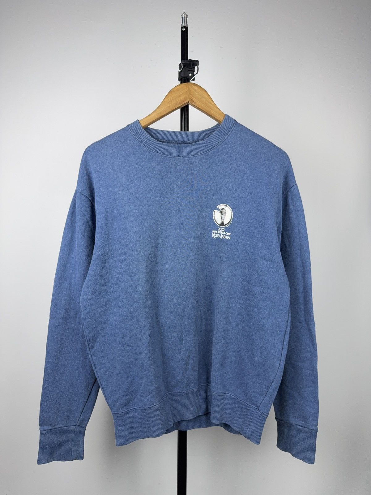 Vintage Vintage FIFA World Cup 2002 Korea Japan Crewneck Sweatshirt Size US M / EU 48-50 / 2 - 1 Thumbnail