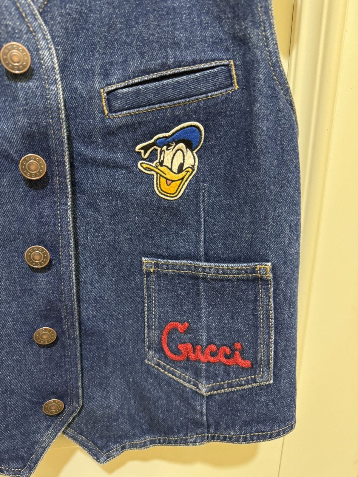 Gucci Rare-Gucci logo Donald denim vest Sz48 Size US M / EU 48-50 / 2 - 2 Thumbnail