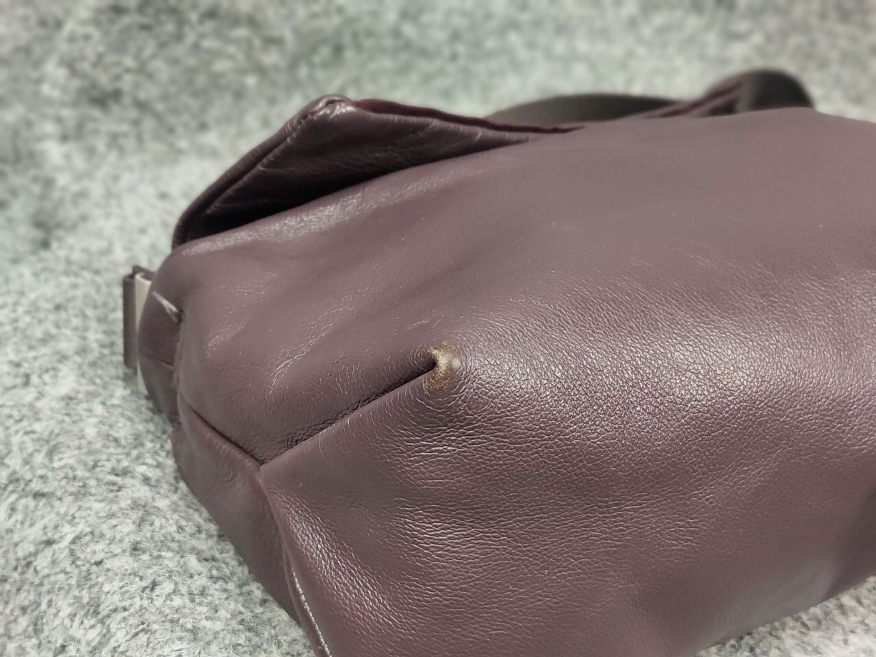 Mandarina Duck Mandarin Duck Design Dark purple leather Crossbody Bag Size ONE SIZE - 11 Thumbnail