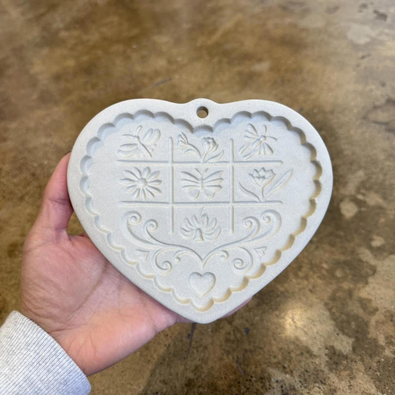 Designer Stone Heart Cookie Mold Size ONE SIZE - 2 Thumbnail