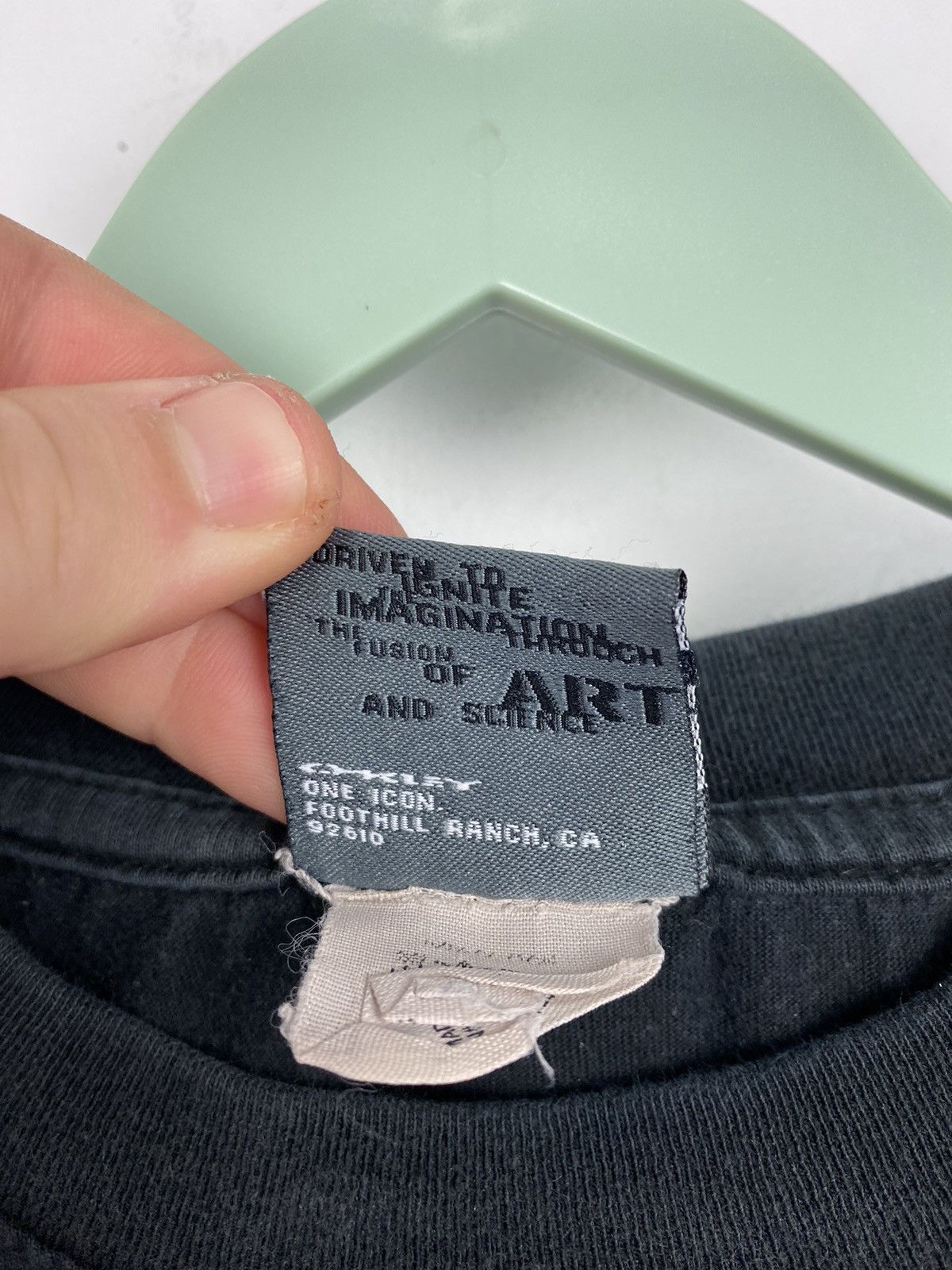 Oakley Vintage Oakley T Shirt Tee Y2K Patagonia Arc’teryx Size US L / EU 52-54 / 3 - 9 Thumbnail