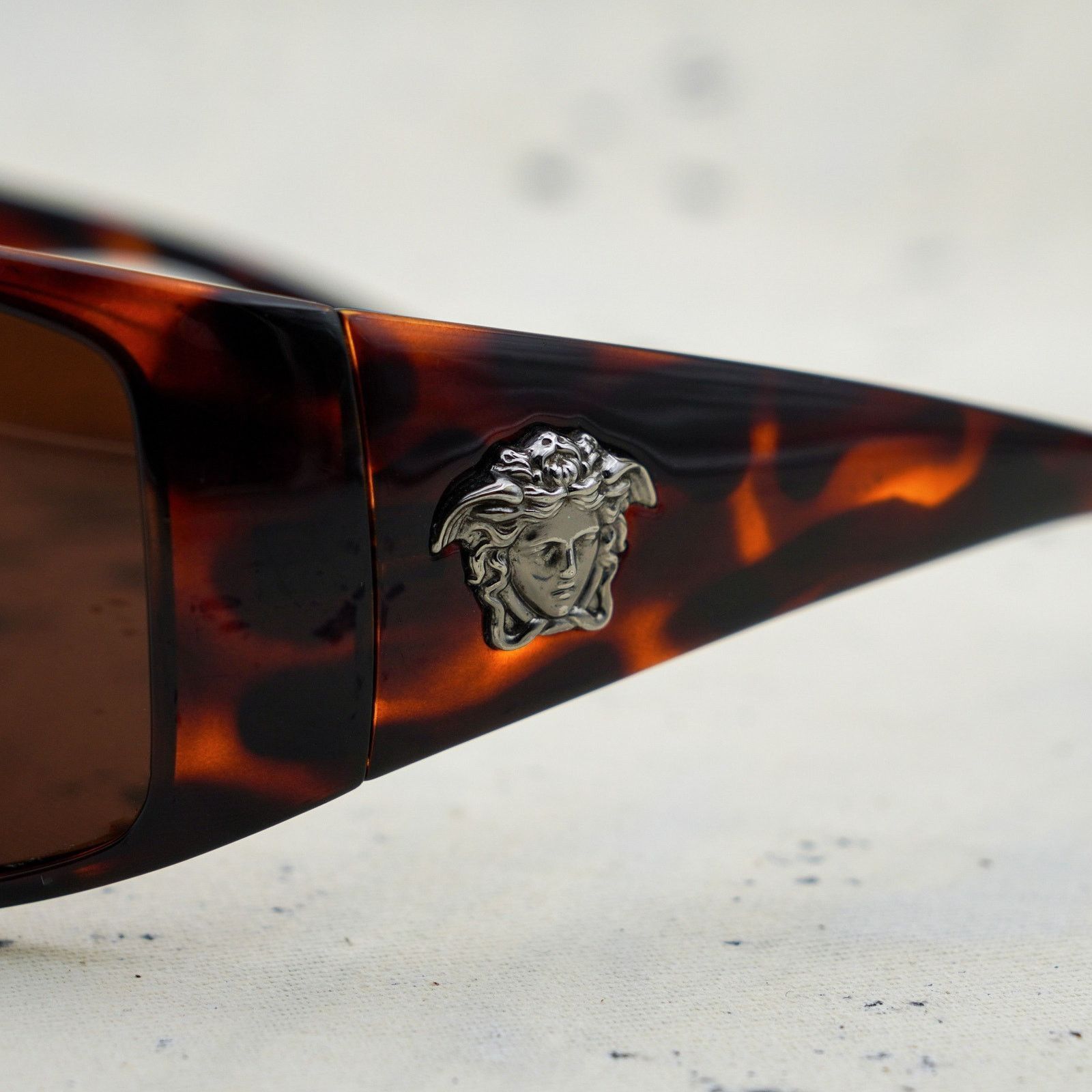 Versace Vintage versace medusa logo tortoiseshell y2k sunglasses Size ONE SIZE - 4 Thumbnail