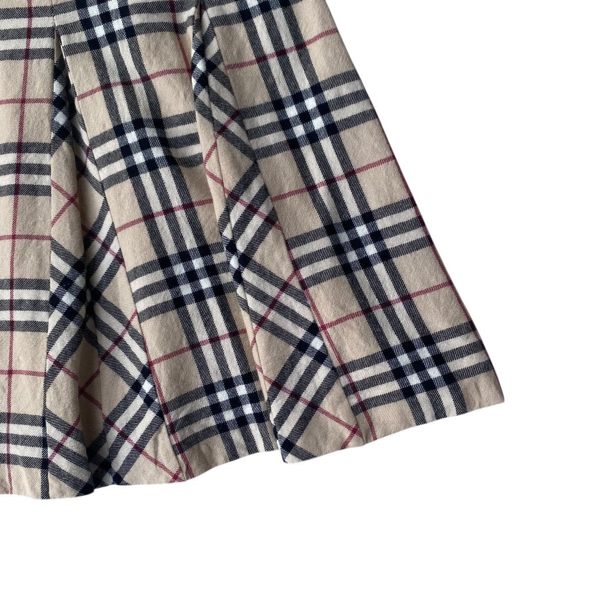 Burberry ‼️LAST DROP‼️Burberry London Iconic Nova check Pleated Skirt Size 26" / US 2 / IT 38 - 10 Thumbnail