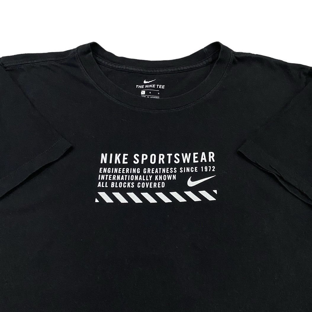 Other Nike Sportswear Center Logo Tshirt Size US L / EU 52-54 / 3 - 3 Thumbnail