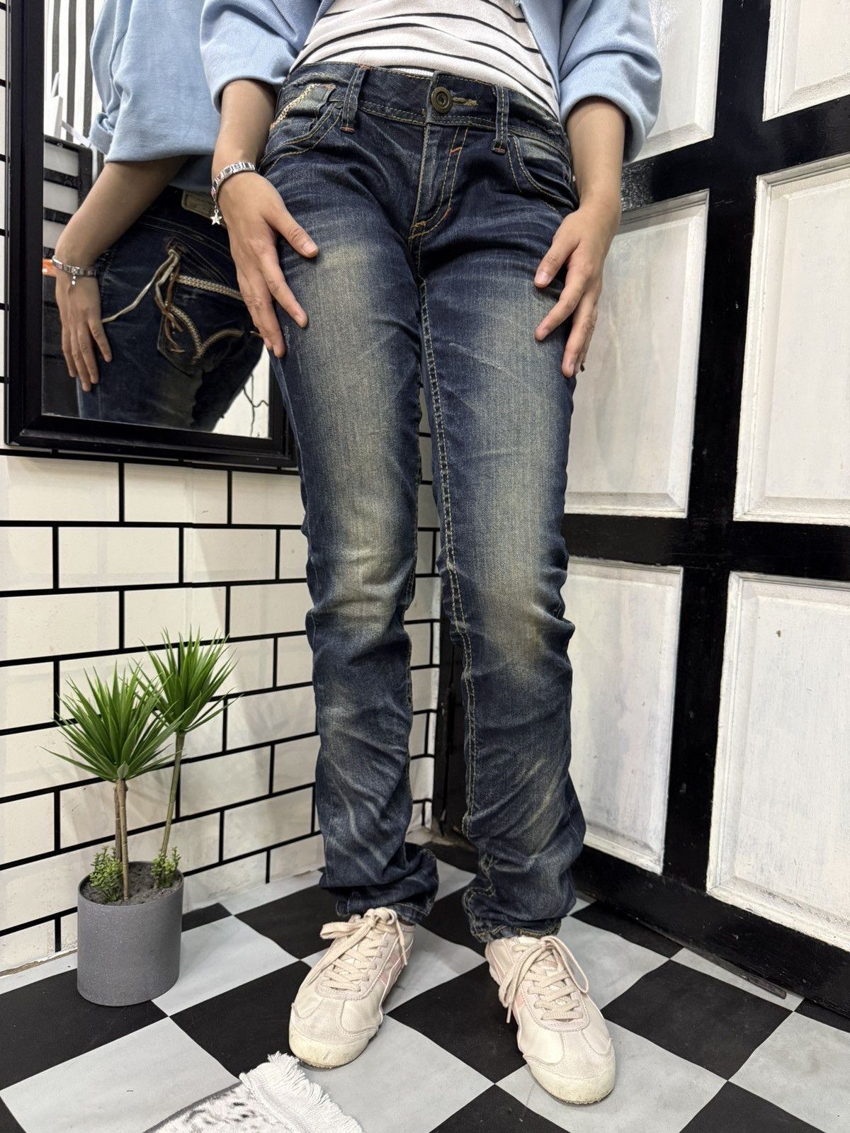 Beauty Beast Lolita Japan Claw Mark Fade Mud Wash Stacked Jeans Size 29" - 3 Thumbnail