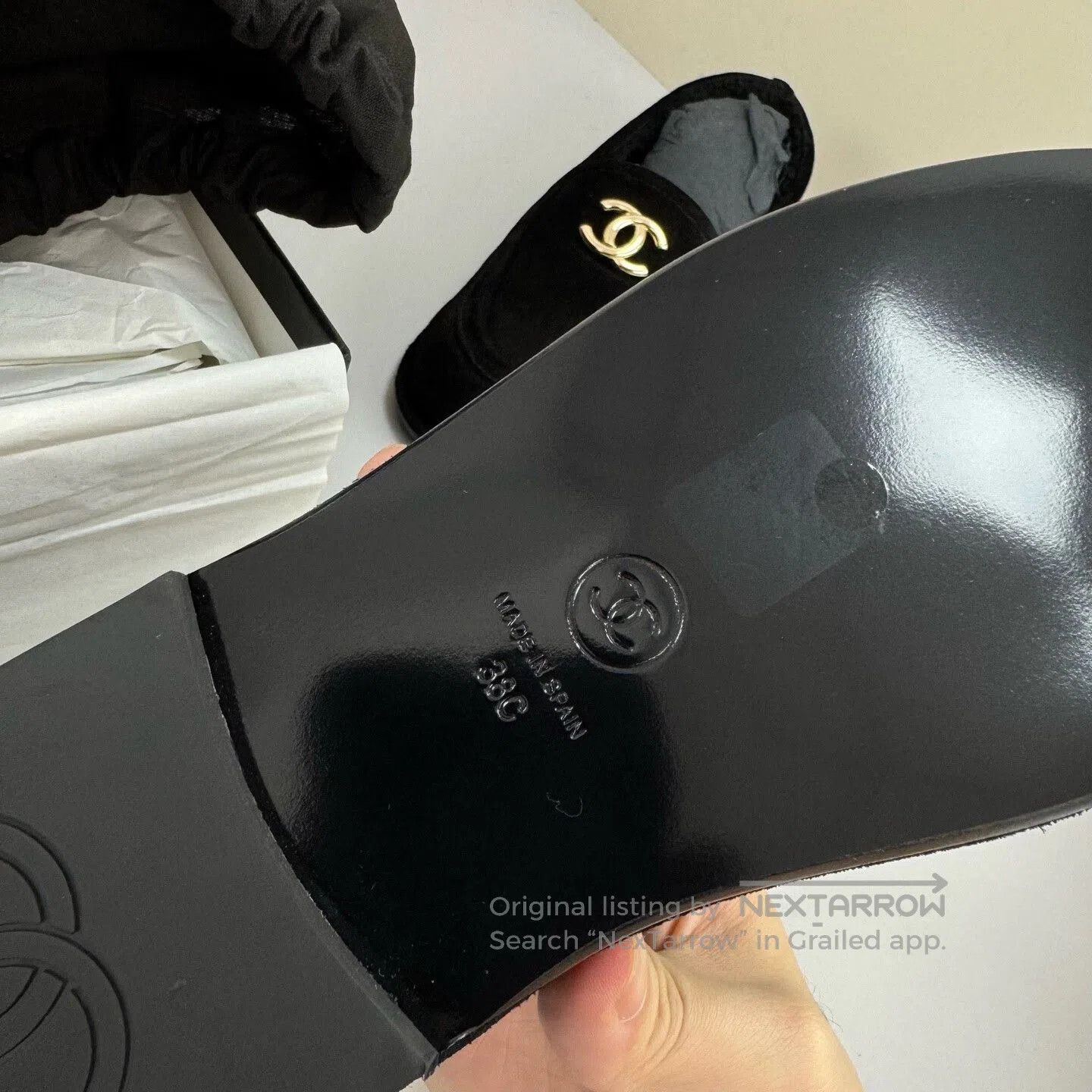 Chanel Chanel Black Gold Suede Loafers Size 38. Size US 7.5 / IT 37.5 - 8 Thumbnail