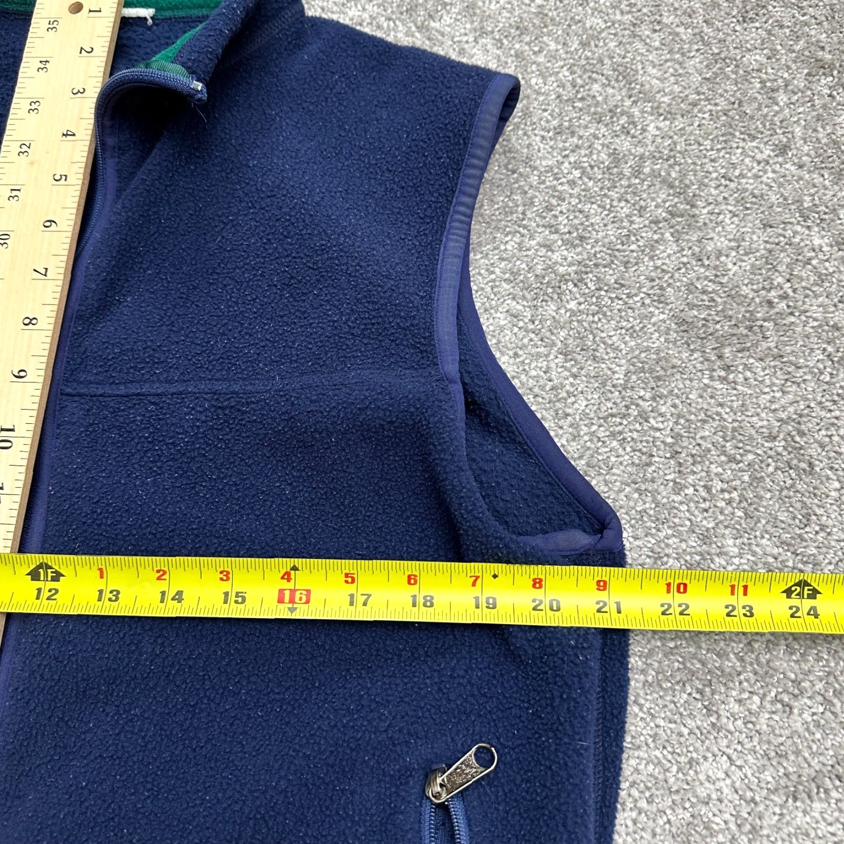 Vintage Unbranded Fleece Vest Jacket Mens Large Navy Blue Full Zip Pocket Outdoor Casual Size US L / EU 52-54 / 3 - 6 Thumbnail