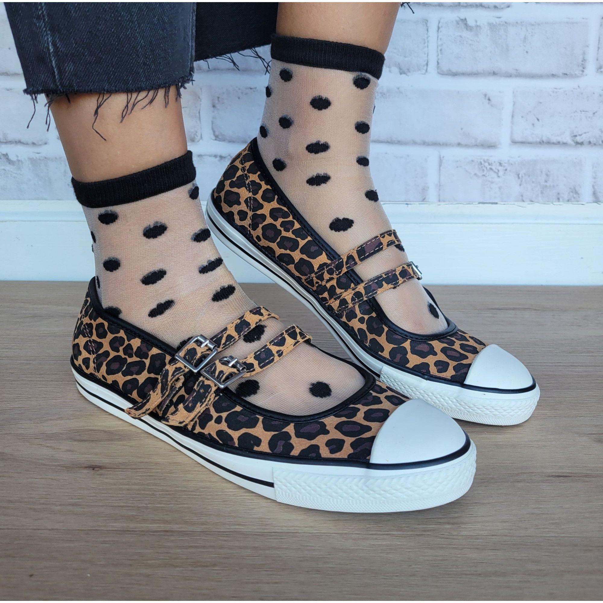 ⭐Converse Dainty Mary Jane Leopard Sz 9 Womens shoes Sneaker