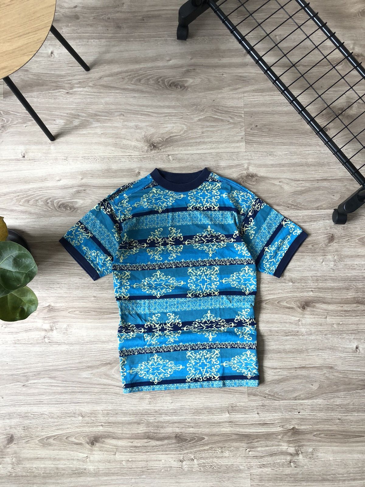 O'Neill × Vintage Vintage O’Neill Y2K Surf Style Retro Print T Shirt Size US S / EU 44-46 / 1 - 1 Thumbnail