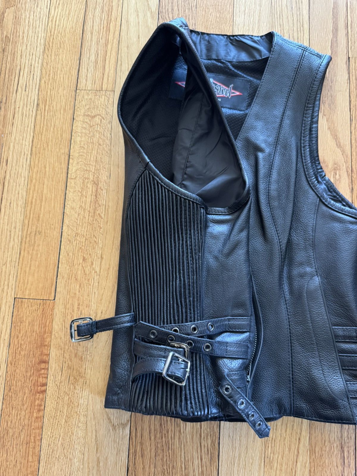 Vintage Vintage Leather Motorcycle Vest Chrome Hearts Style Size US M / EU 48-50 / 2 - 3 Thumbnail