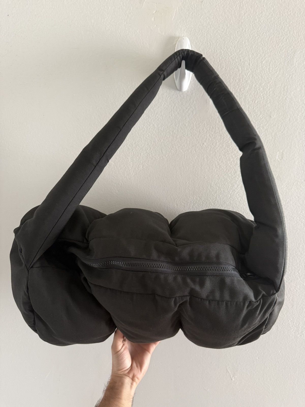 Other Roy Michael Padded Puffer Satin-Lined Duffel Bag Black Yeezy Size ONE SIZE - 11 Thumbnail